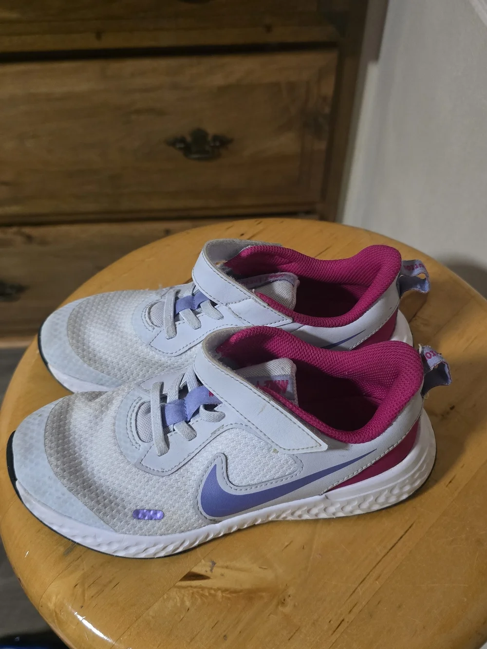 Nike Kids White & Purple Sneakers with Pink Lining